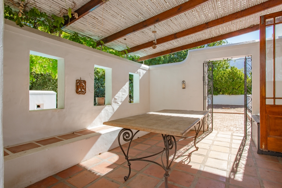 7 Bedroom Property for Sale in Franschhoek Western Cape